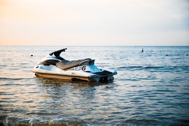 Jet ski